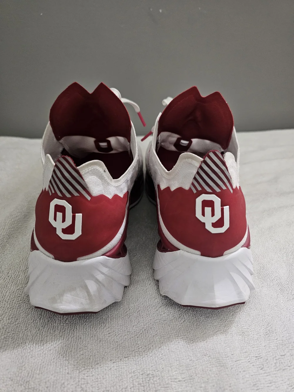 Jordan Zoom Trunner Ultimate 'Oklahoma Sooners' (OU) Player Exclusive sneakers